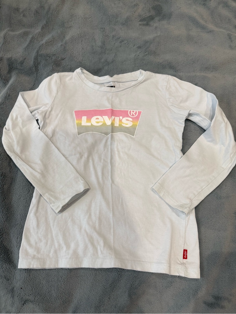 Levi's Kids Long Sleeve Tee in Light Blue with Pink-Yellow Gradient Logo